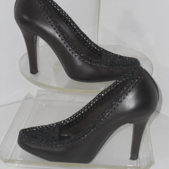 BURBERRY CLASSIC VINTAGE PUMPS SIZE (39) 9M - Picture 3 of 8